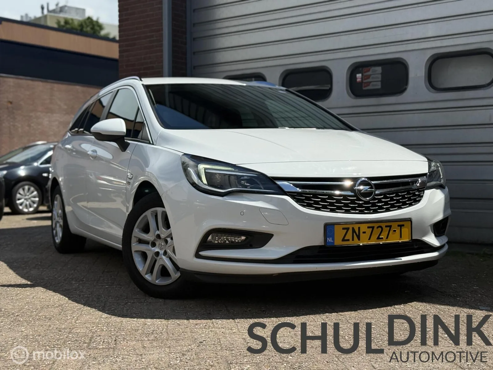 Opel Astra (2019) — foto 1