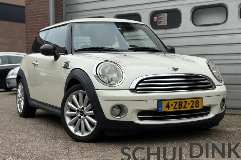MINI One (2008)