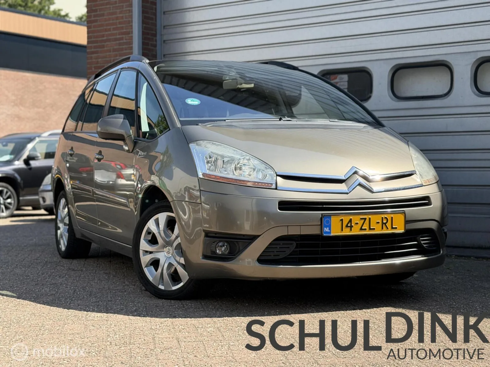 Citroën Grand C4 Picasso (2008) — foto 1