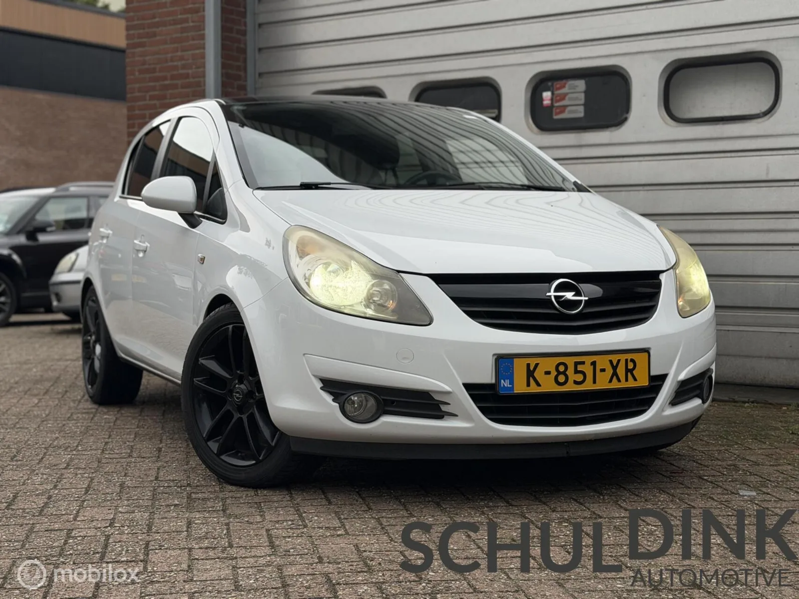 Opel Corsa (2011) — foto 1