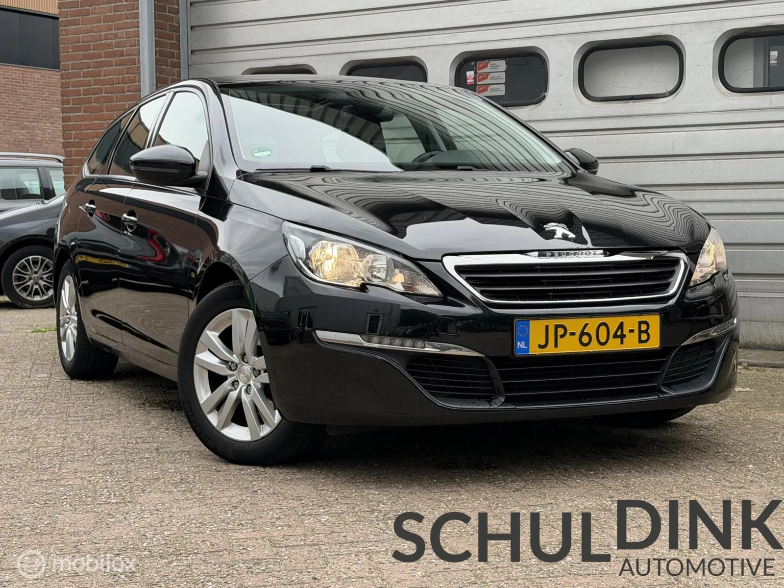 Peugeot 308 (2016) — foto 1