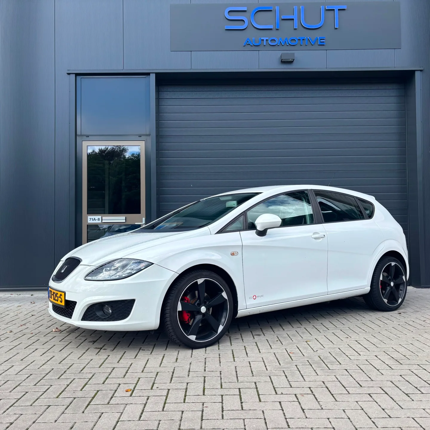 SEAT Leon (2012) — foto 1