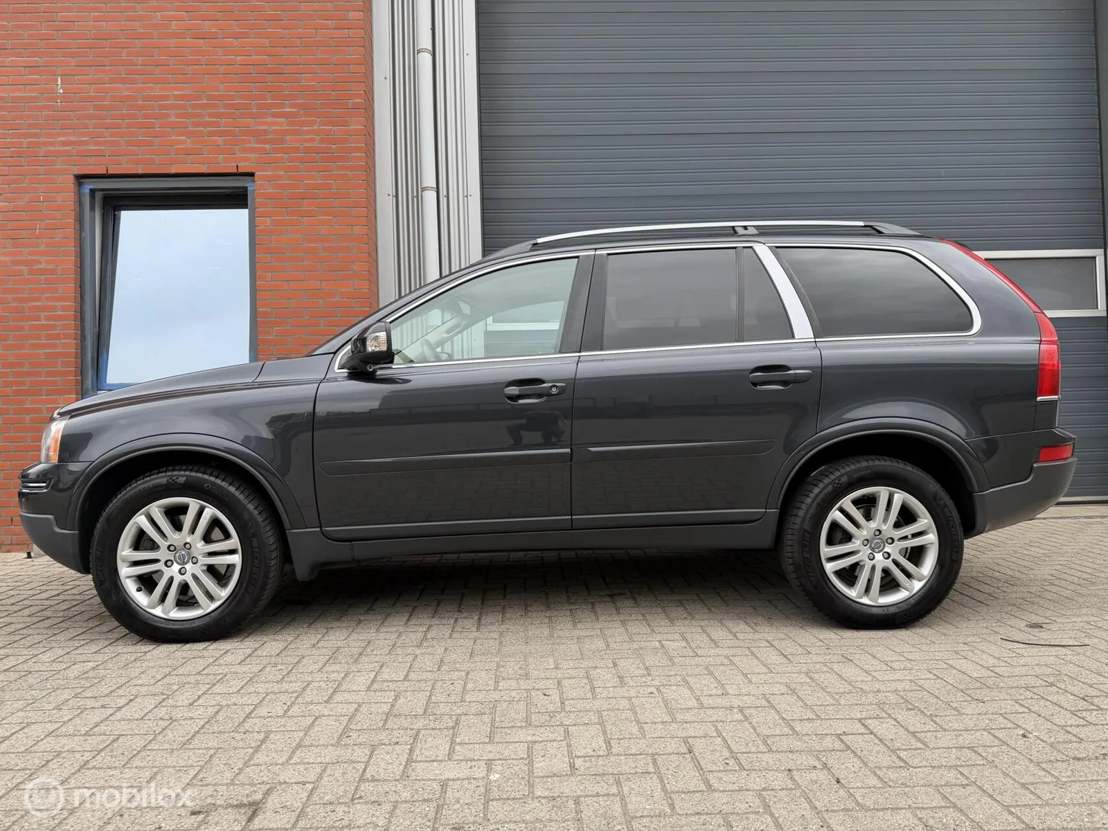 Volvo XC90 (2010) — foto 1