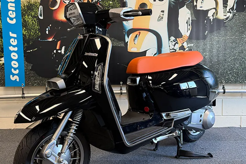 Lambretta G Series G350 Black Euro 5 330cc Motorscooter (2026)
