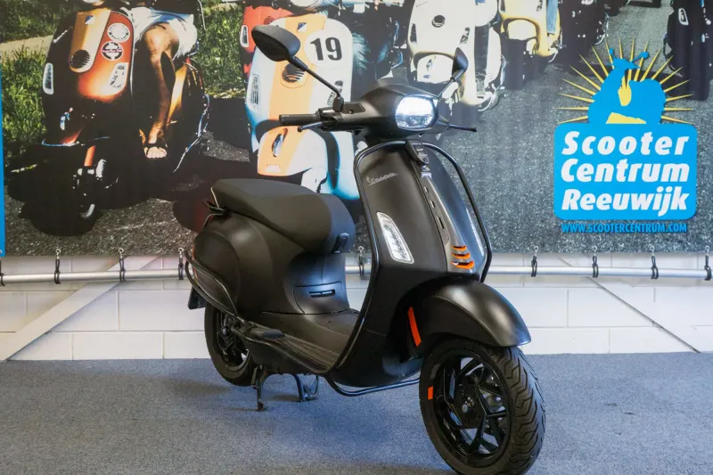Vespa Sprint (2024)