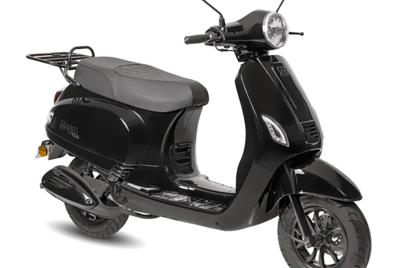 IE VX50 Glans Zwart E5+ injectie (2026)