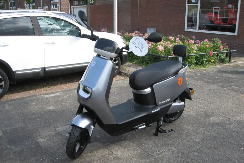 Yadea E8S (2026)