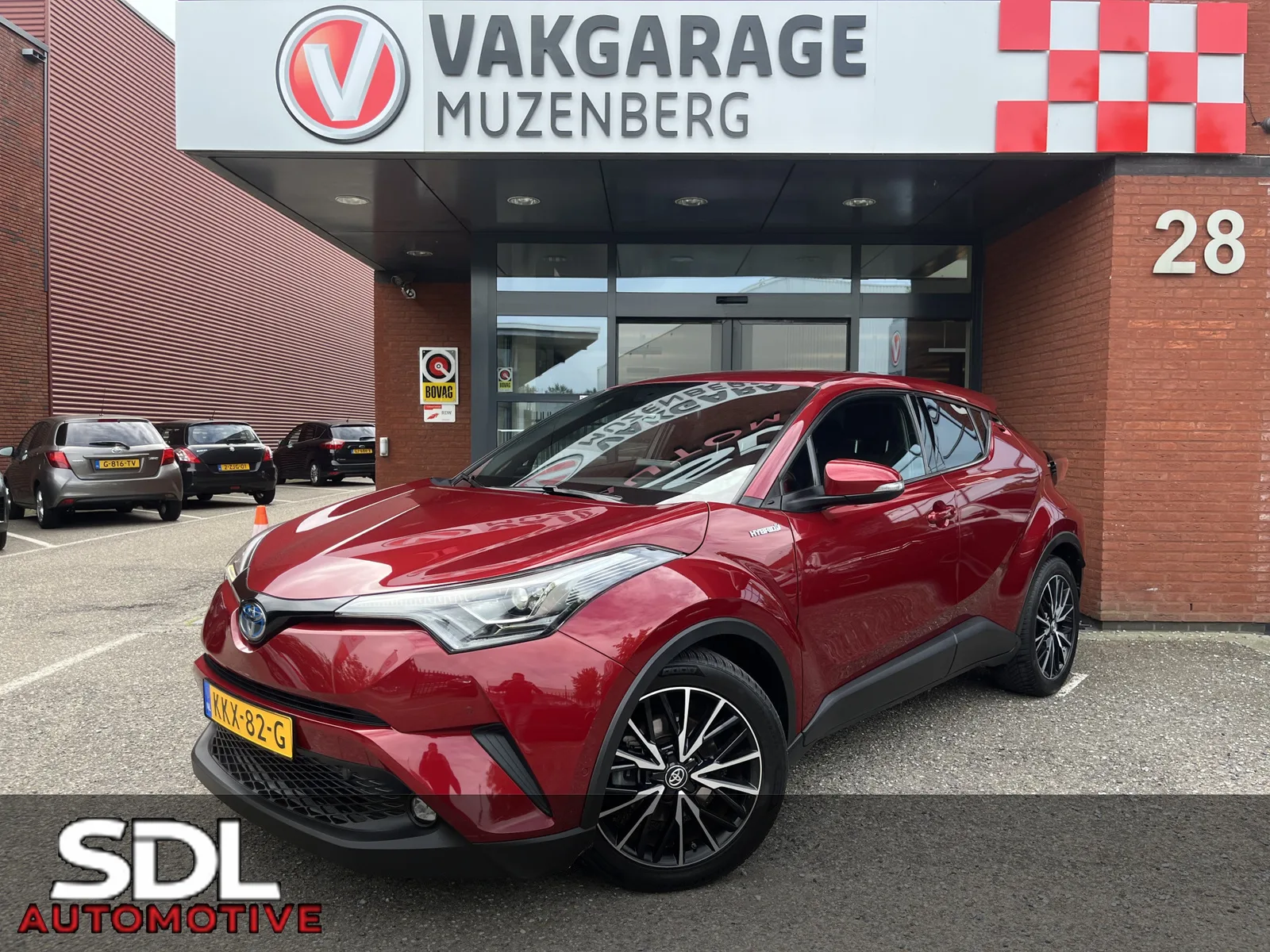 Toyota C-HR (2018) — foto 1
