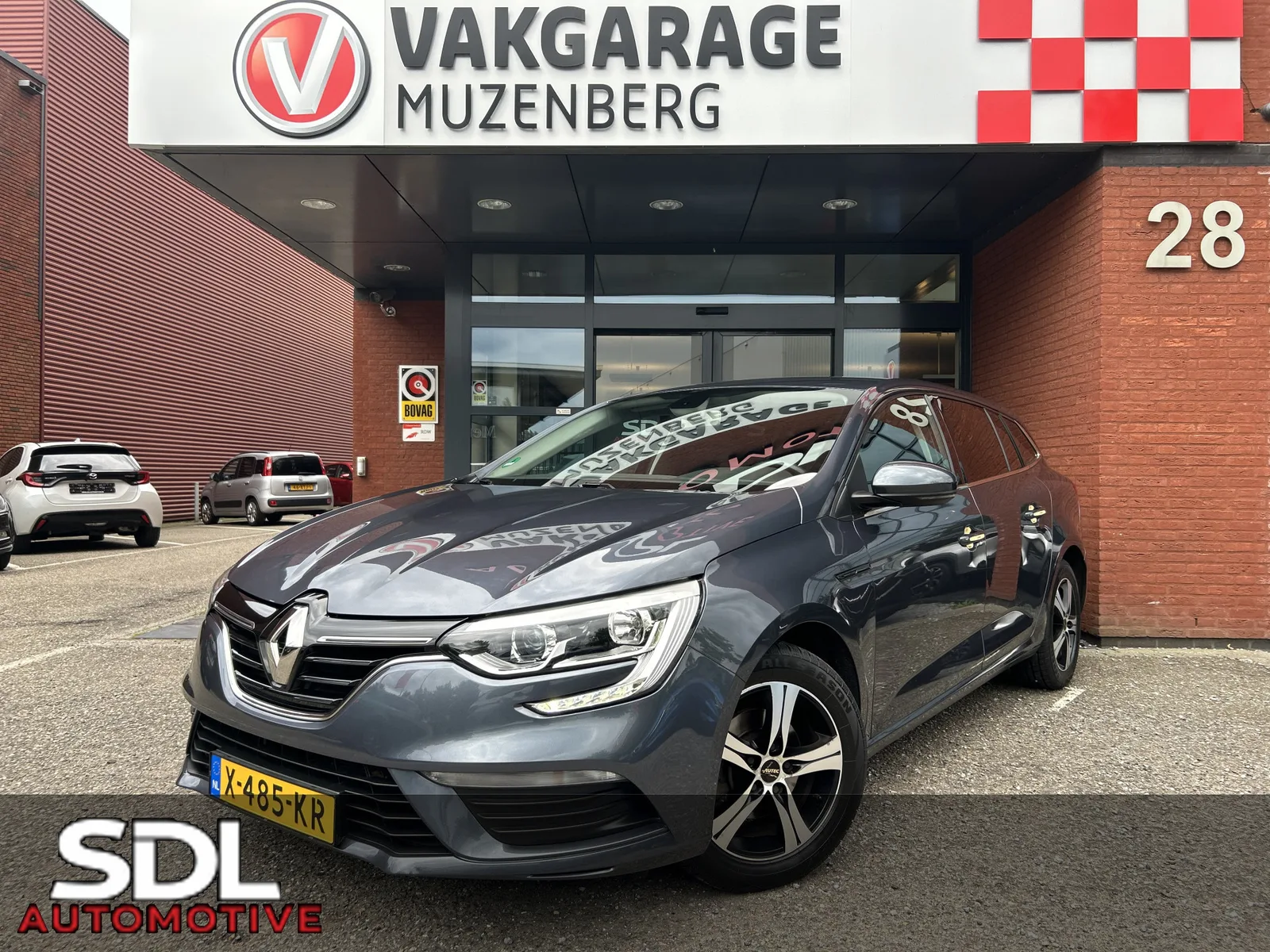 Renault Mégane (2018) — foto 1