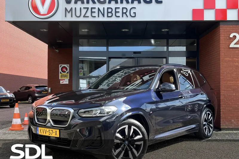 BMW iX3 (2022)