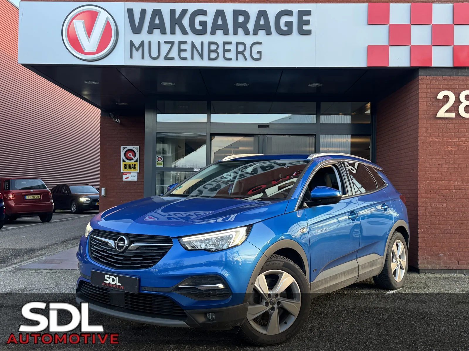 Opel Grandland X (2021) — foto 1