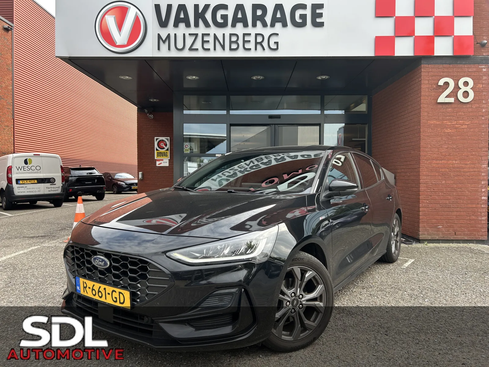 Ford Focus (2022) — foto 1