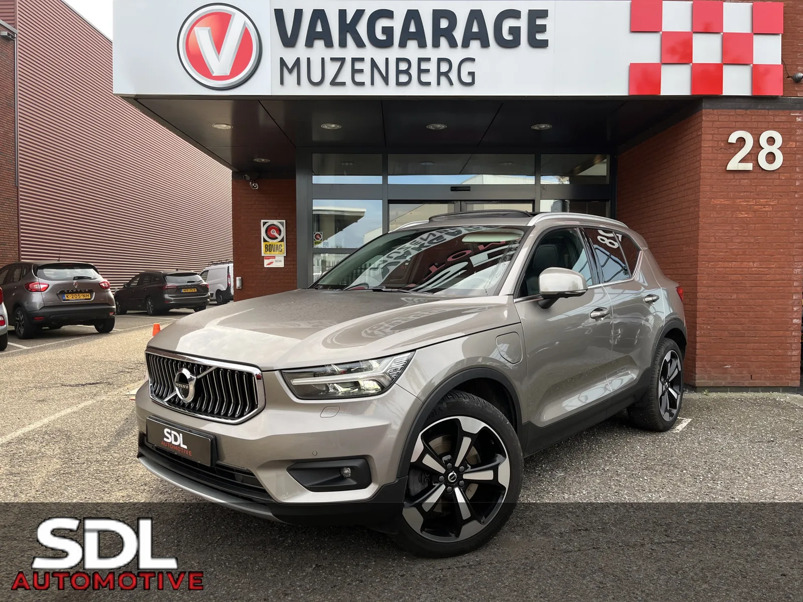 Volvo XC40 (2021) — foto 1