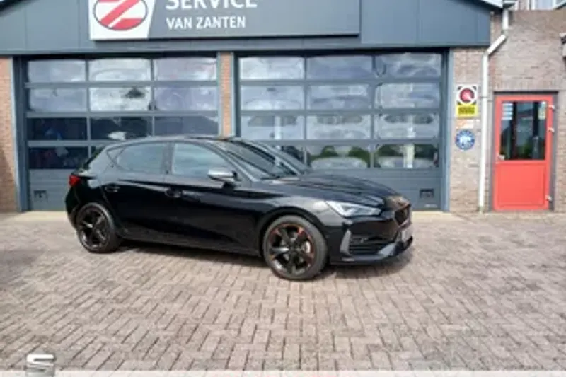 CUPRA Leon (2023)