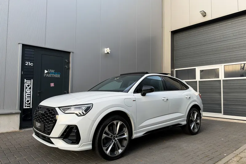 Audi Q3 (2023)