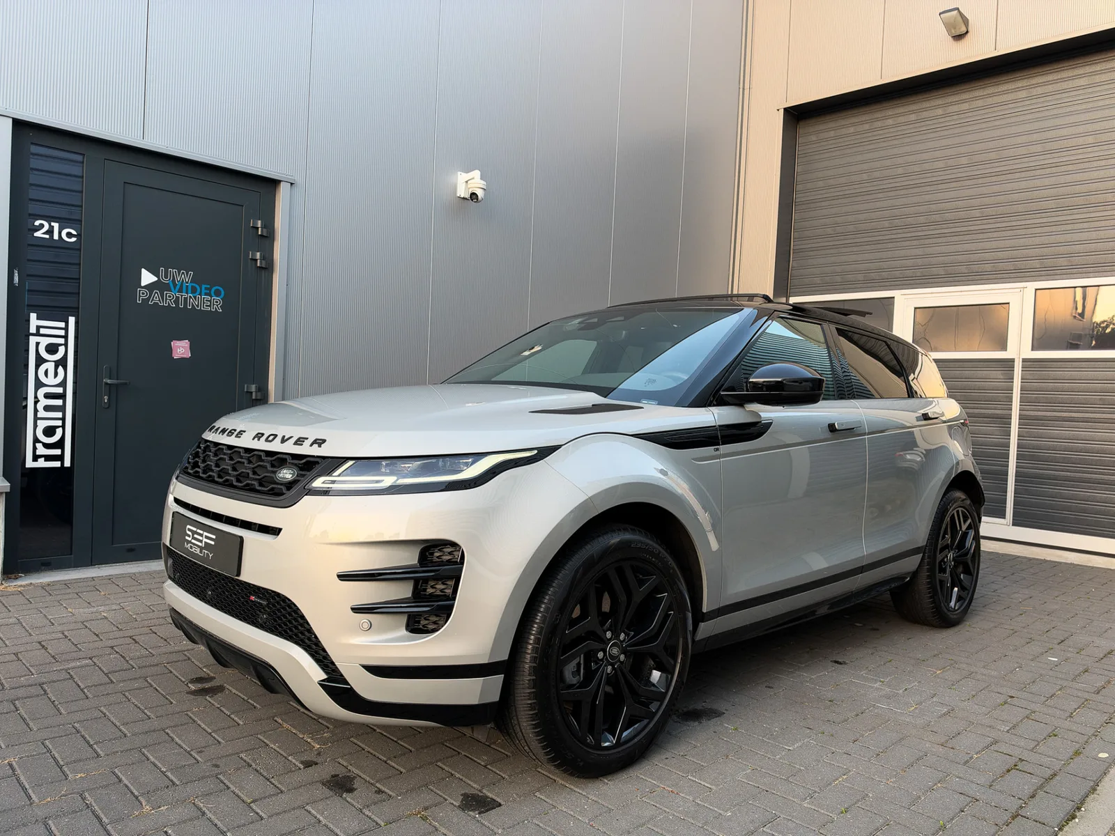Land Rover Range Rover Evoque (2023) — foto 1