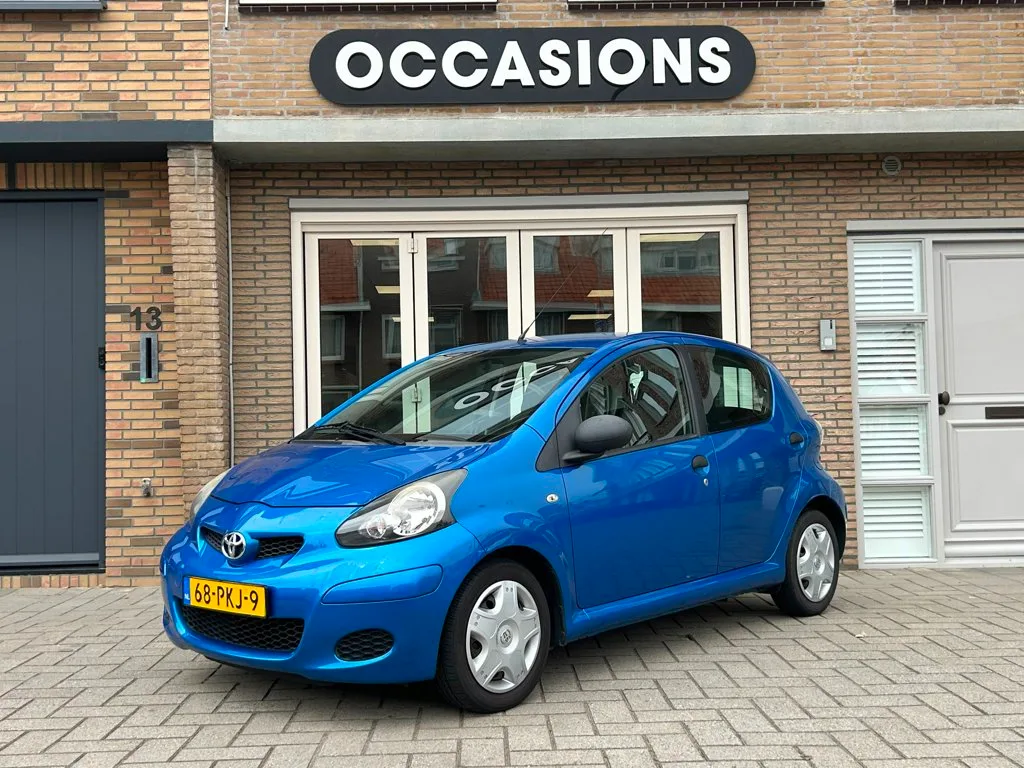 Toyota Aygo (2011) — foto 1