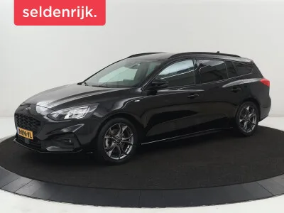 Ford Focus (2022) — foto 1