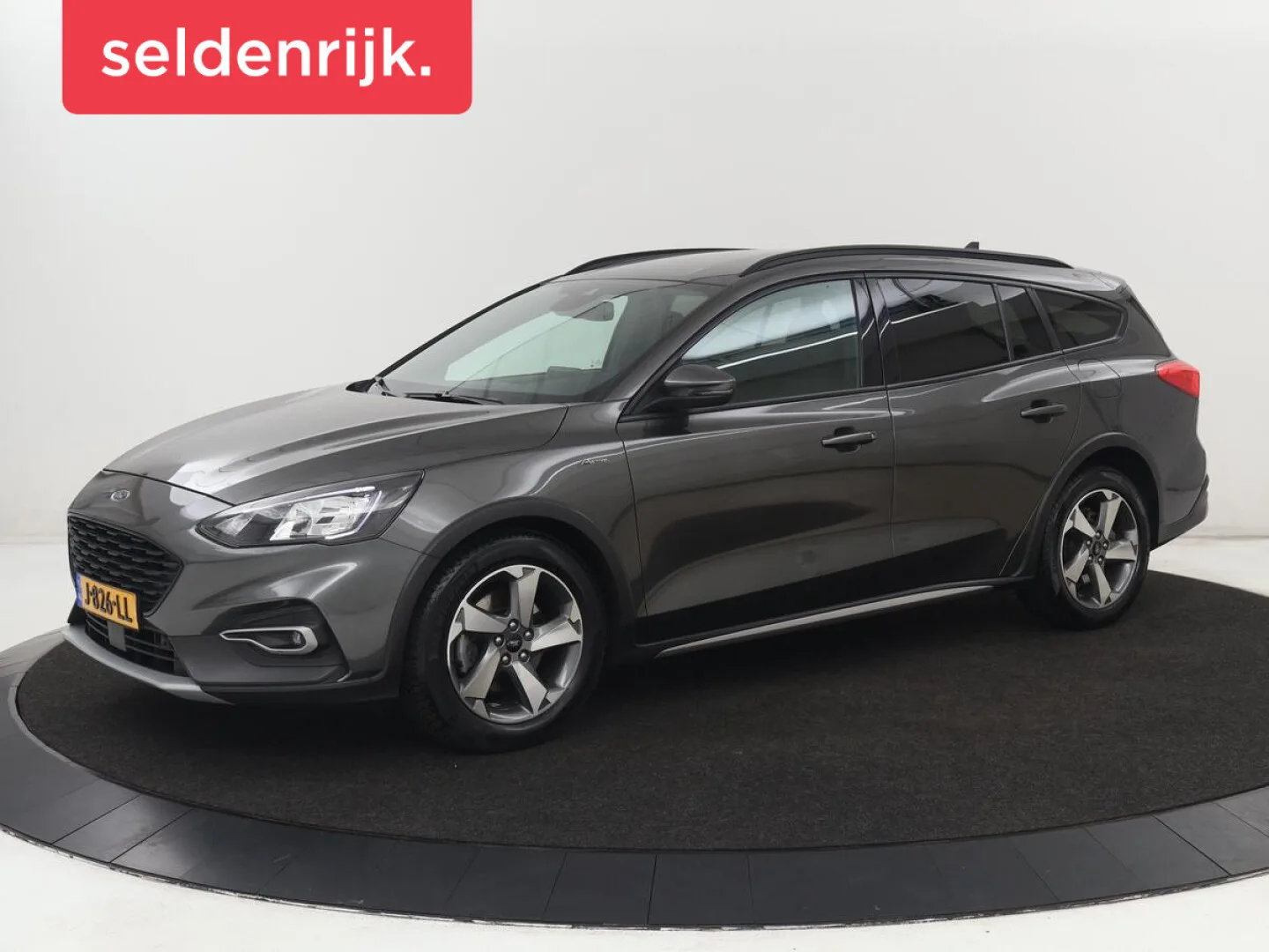 Ford Focus (2020) — foto 1