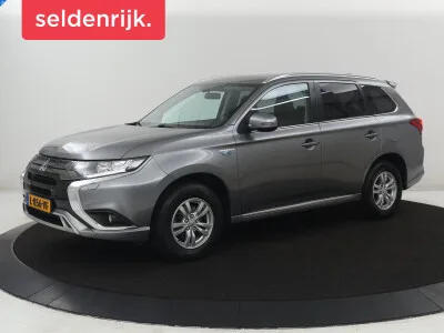 Mitsubishi Outlander (2021) — foto 1