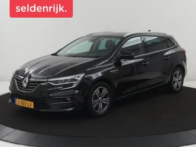 Renault Mégane (2021) — foto 1