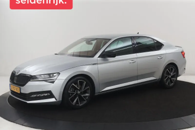 Škoda Superb (2023)