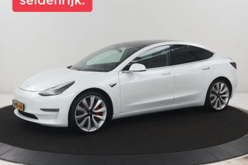 Tesla Model 3 (2019)