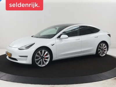 Tesla Model 3 (2019) — foto 1