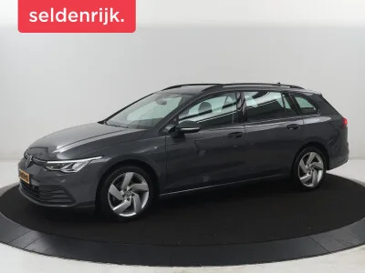 Volkswagen Golf (2021) — foto 1