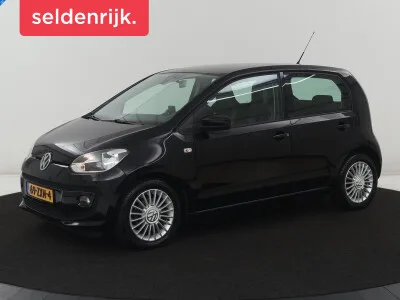 Volkswagen Up! (2013) — foto 1