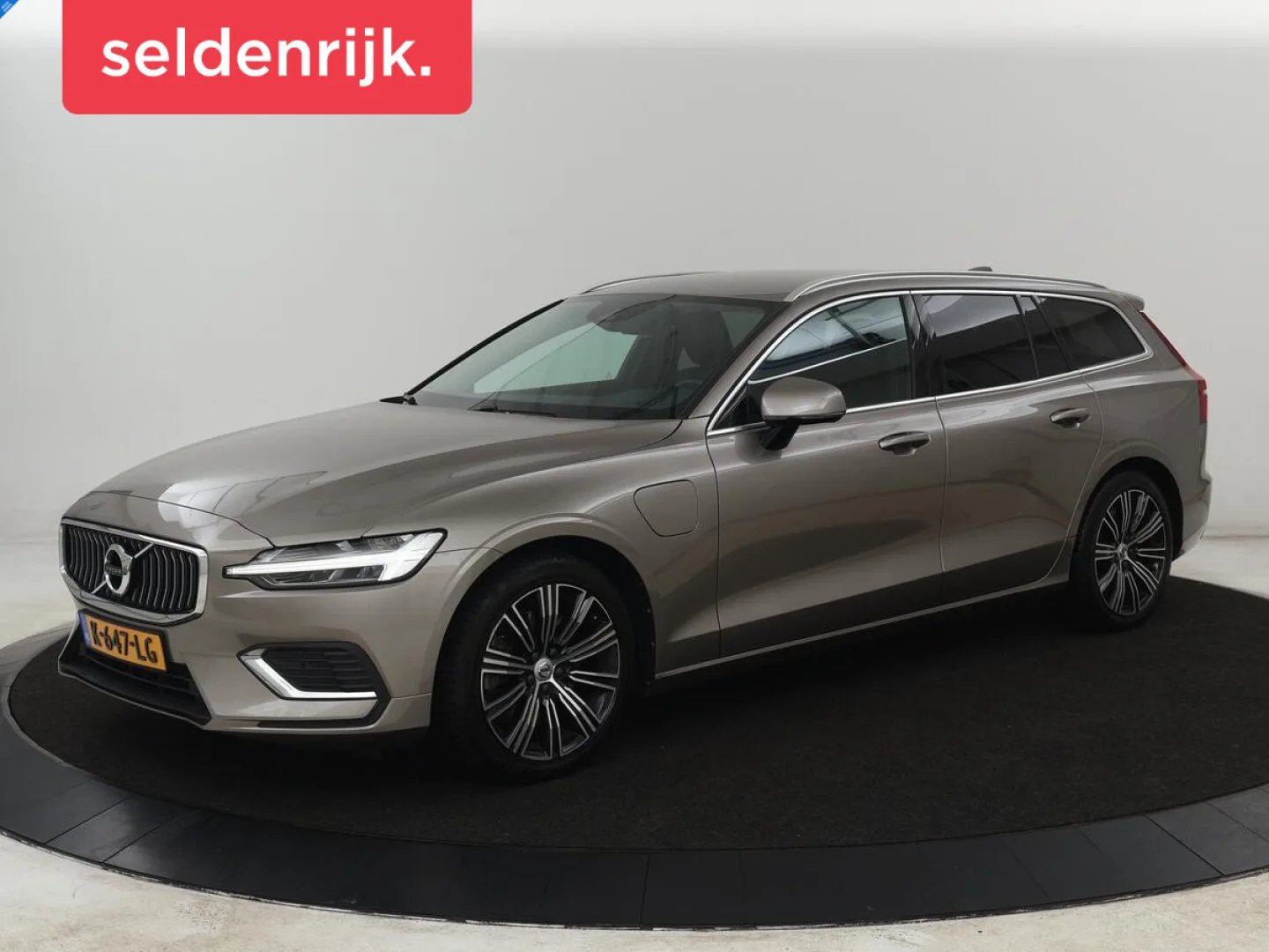 Volvo V60 (2021) — foto 1