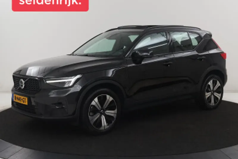 Volvo XC40 (2022)