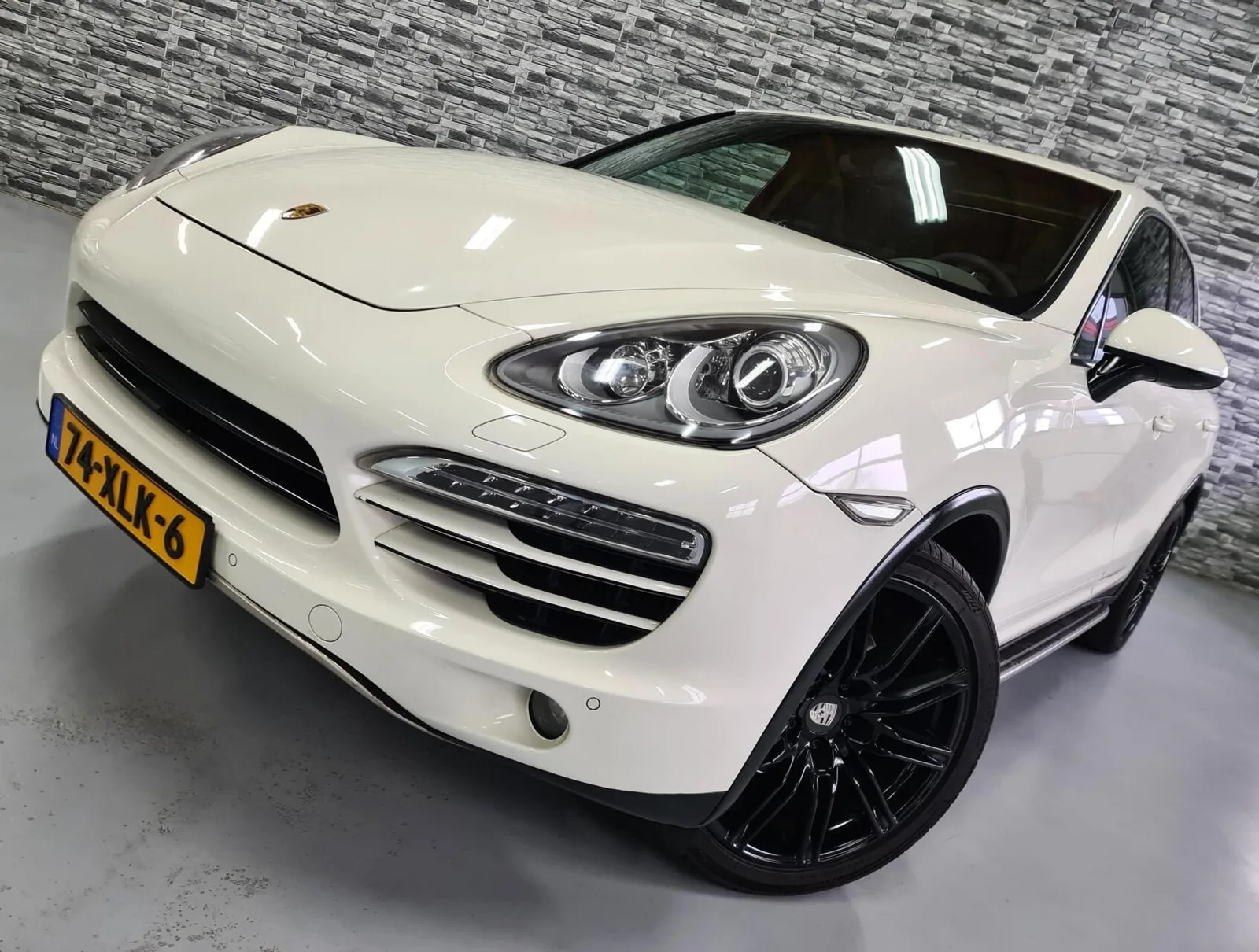 Porsche Cayenne (2010) — foto 1