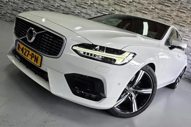 Volvo S90 (2018)