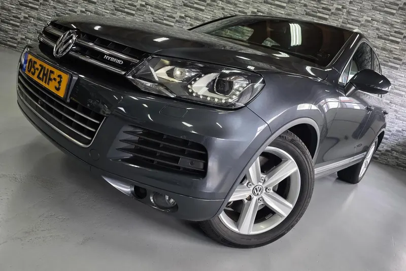 Volkswagen Touareg (2012)