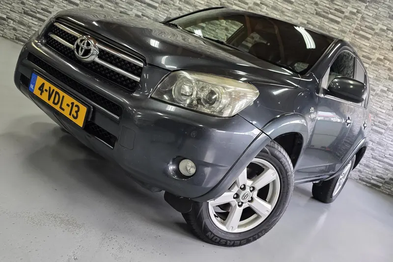 Toyota RAV4 (2009)