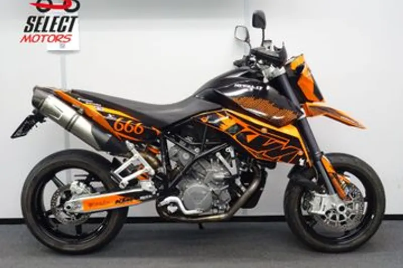 KTM 990 Supermoto (2008)