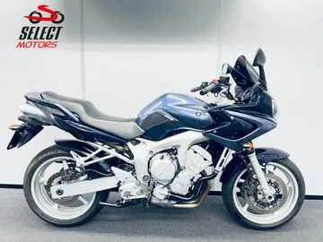 Yamaha FZS 600 Fazer (2005) — foto 1