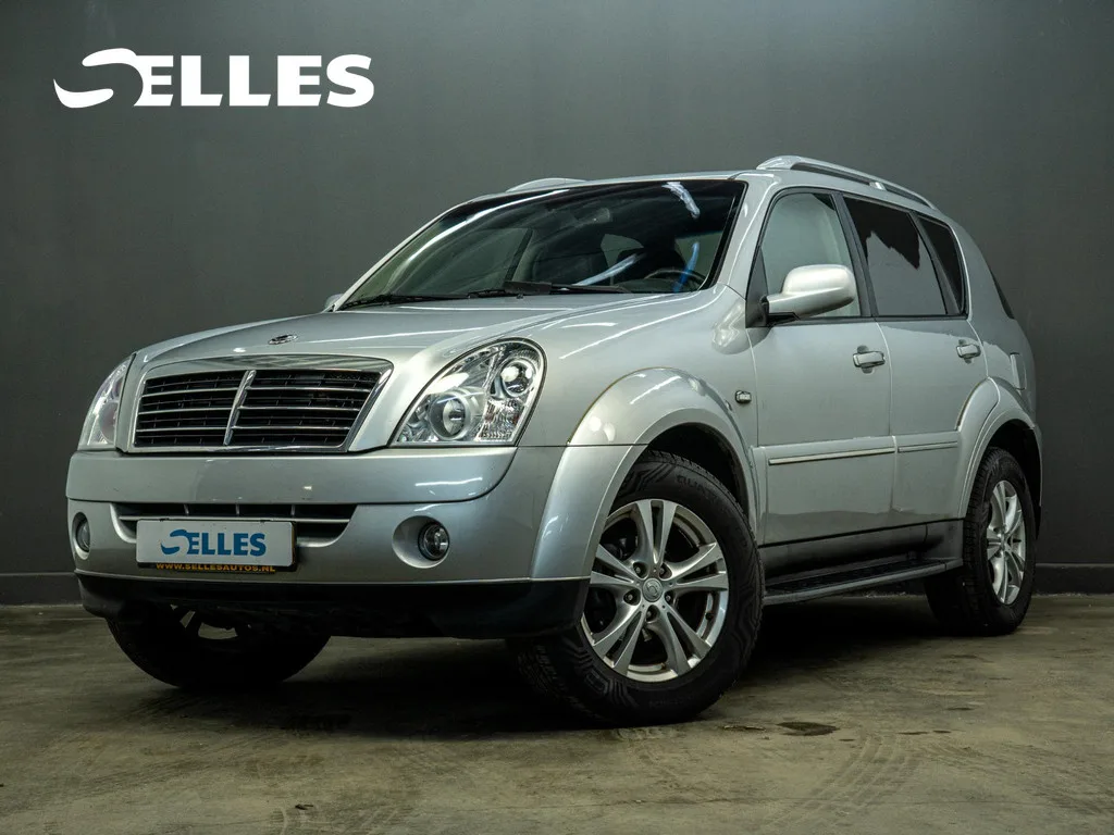 SsangYong Rexton (2013) — foto 1