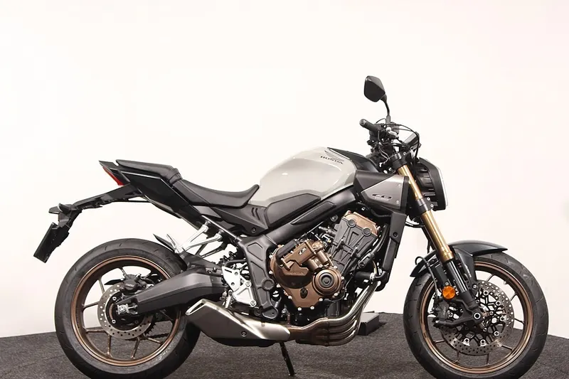 Honda CB 650 RC (2025)