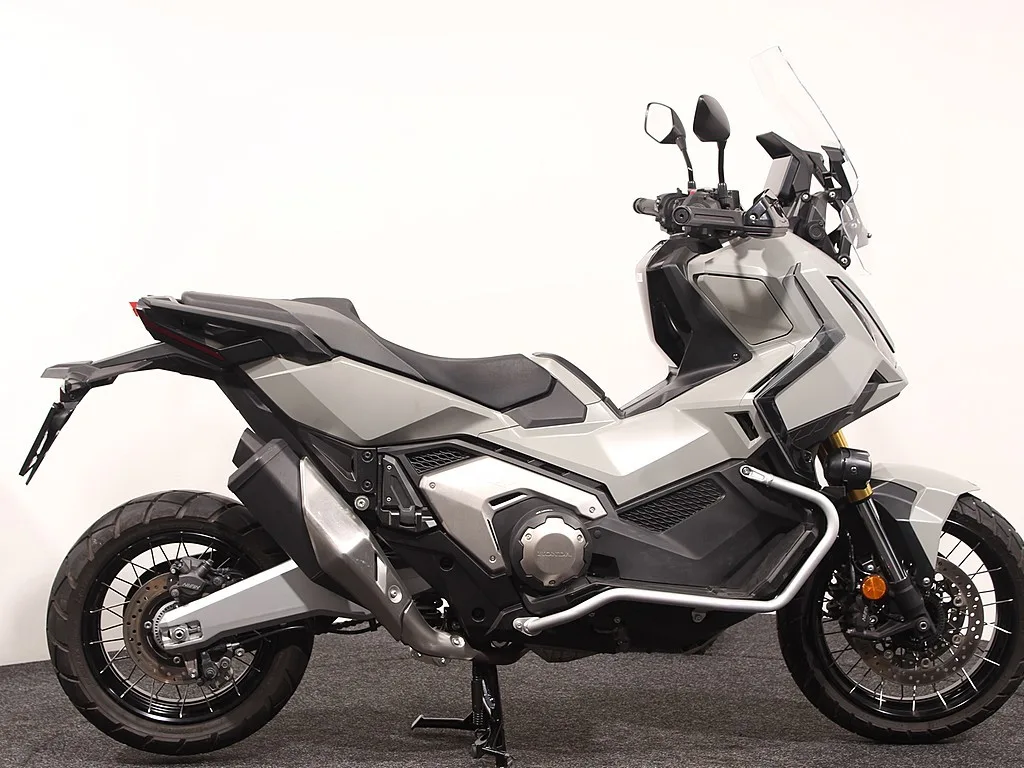 Honda X-ADV 750 (2025) — foto 1