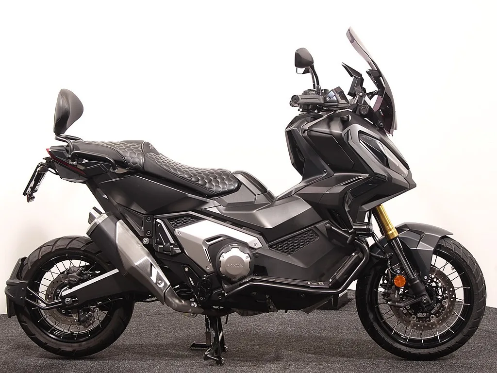 Honda X-ADV 750 (2024) — foto 1