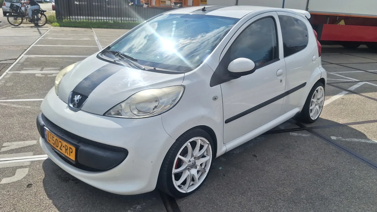 Peugeot 107 (2008) — foto 1