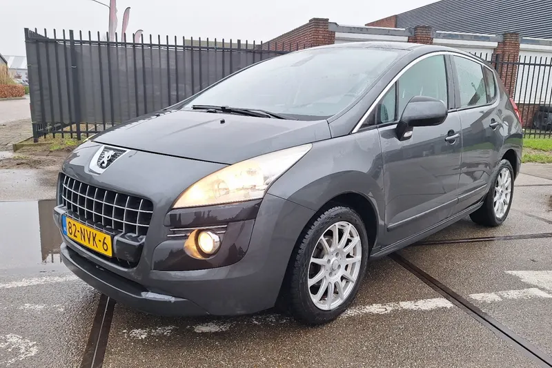 Peugeot 3008 (2010)