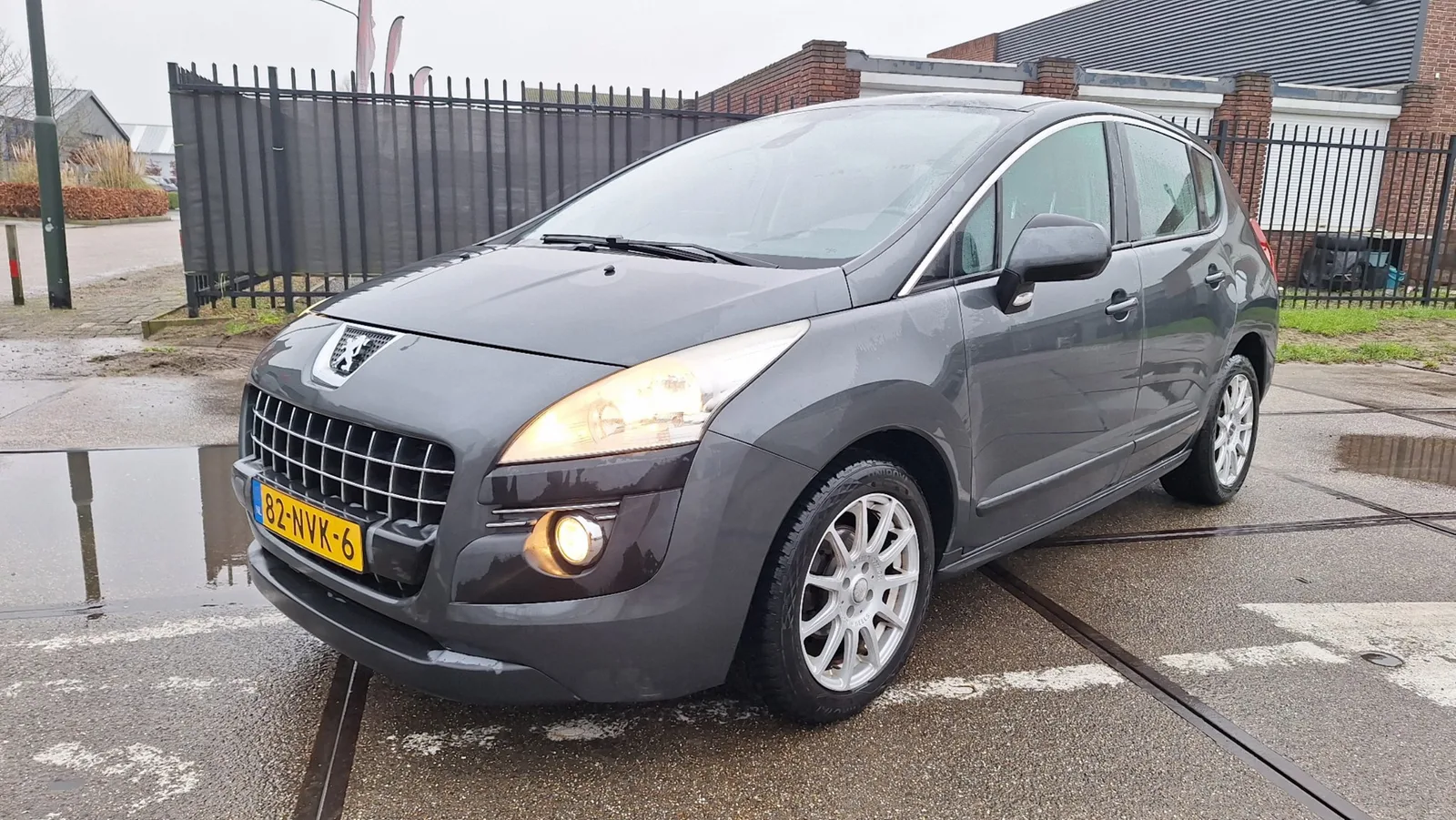 Peugeot 3008 (2010) — foto 1