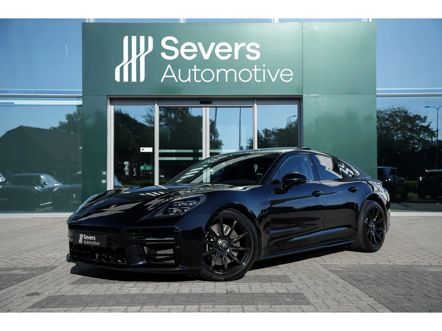 Porsche Panamera (2024) — foto 1