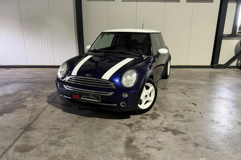 MINI Cooper (2005)