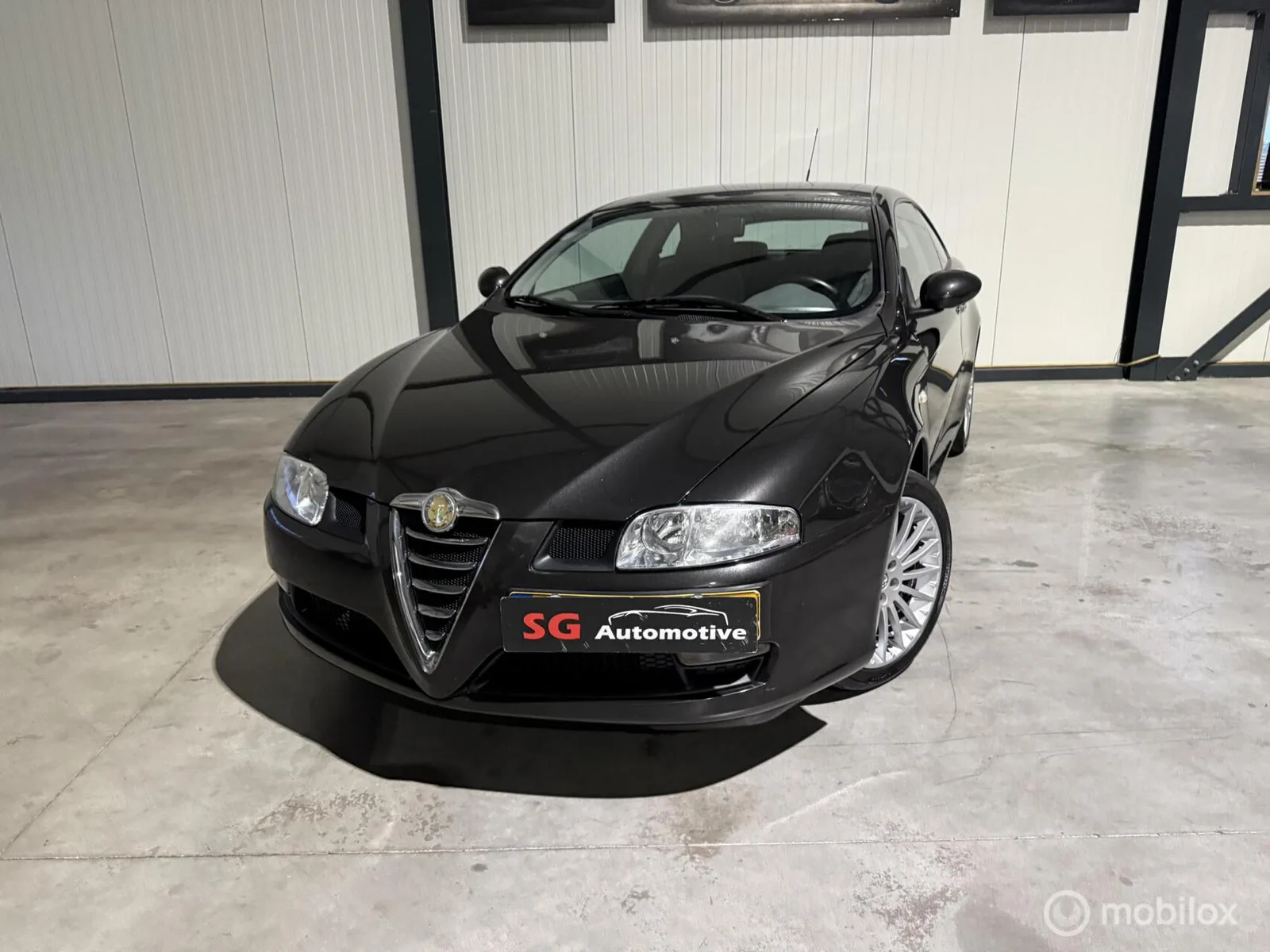 Alfa Romeo GT (2004) — foto 1