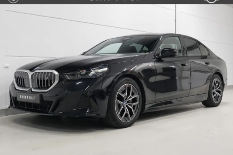 BMW i5 (2023)