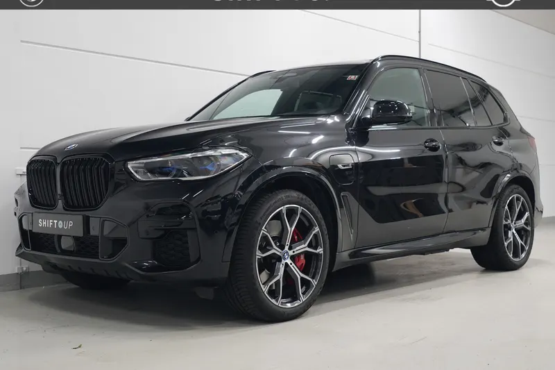 BMW X5 (2022)
